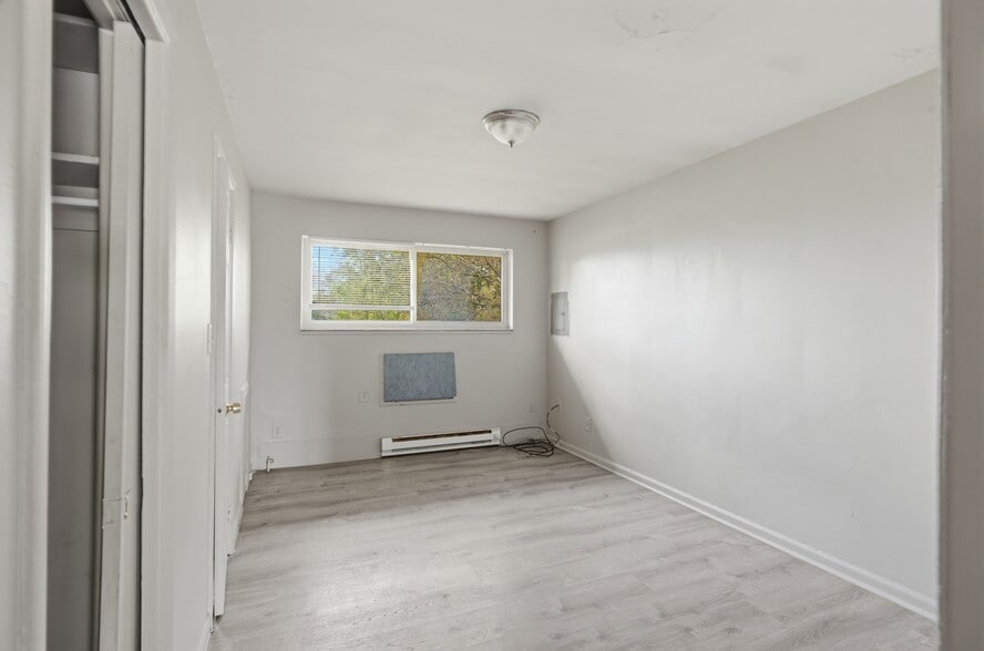More Photos Of 9439 Chalmers St, Detroit Apartments For Sale
