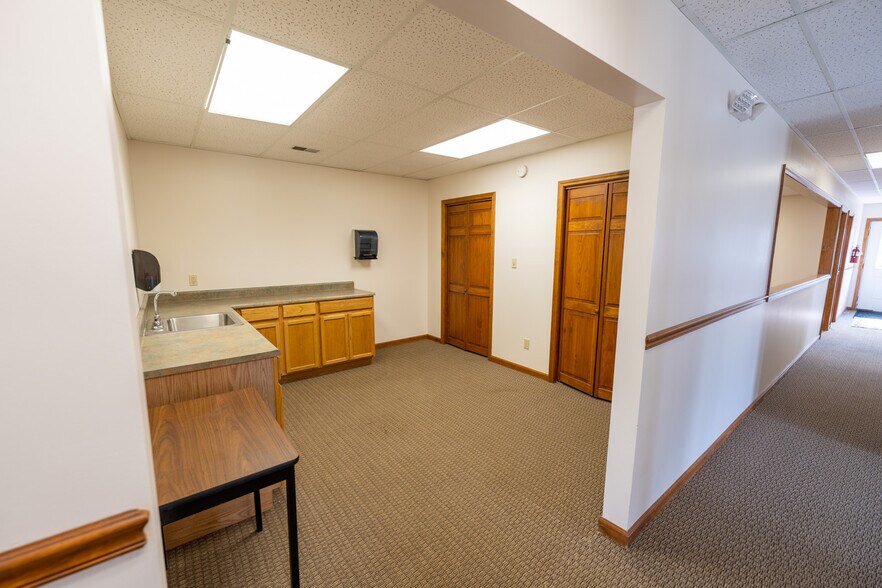 More Photos Of 447 N Old State Road 2, Valparaiso Warehouse For Lease