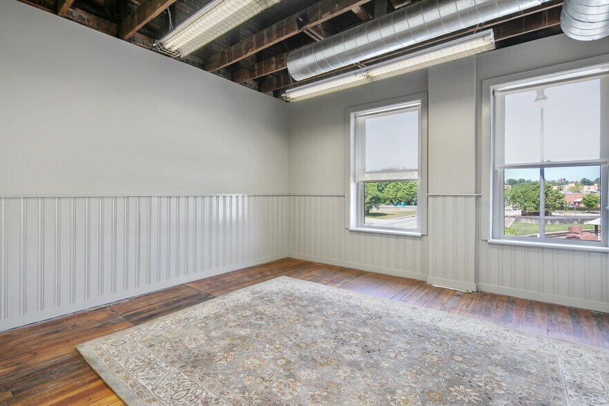 More Photos Of 159 Maxwell St, Fayetteville Office Residential For Sale