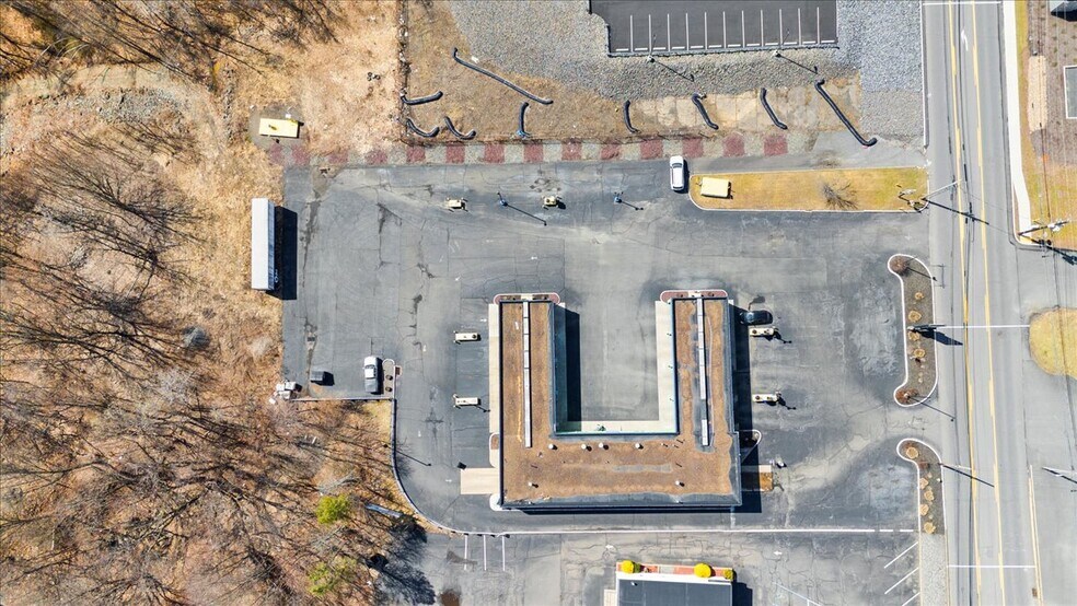 More Photos Of 901 S Main St, Taylor Carwash For Sale