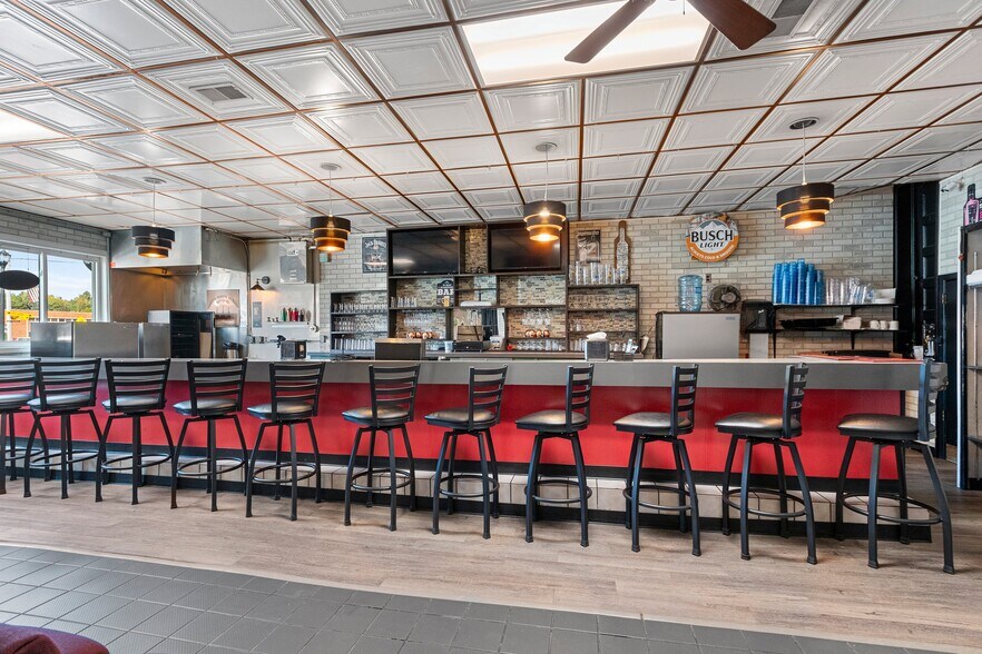 More Photos Of 110 W Pulaski St, Pulaski Restaurant For Sale