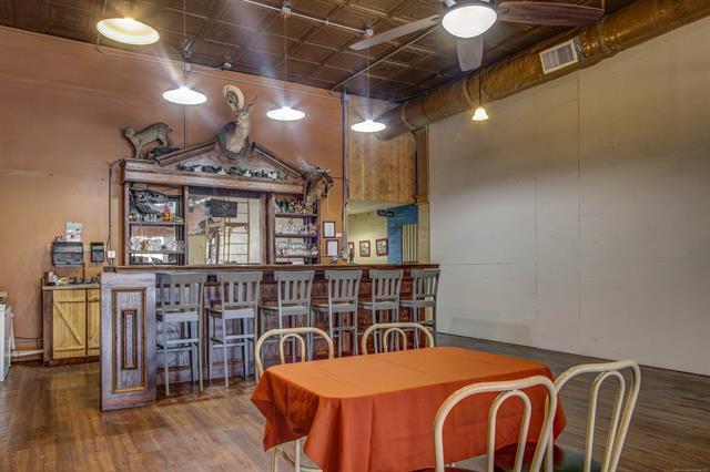 More Photos Of 306 E Don Tyler Ave, Dewey Storefront Retail Office For Sale