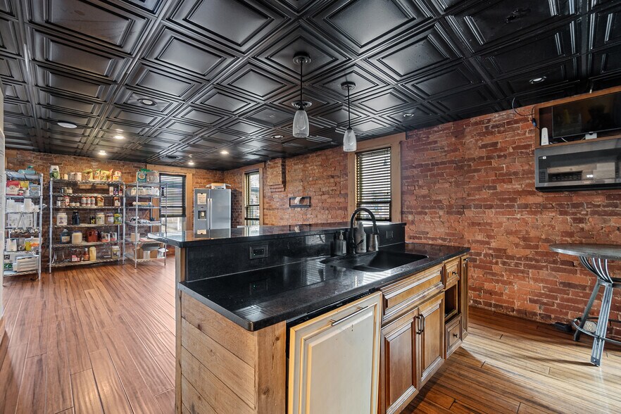 More Photos Of 97 E Main St, Batavia Office For Sale