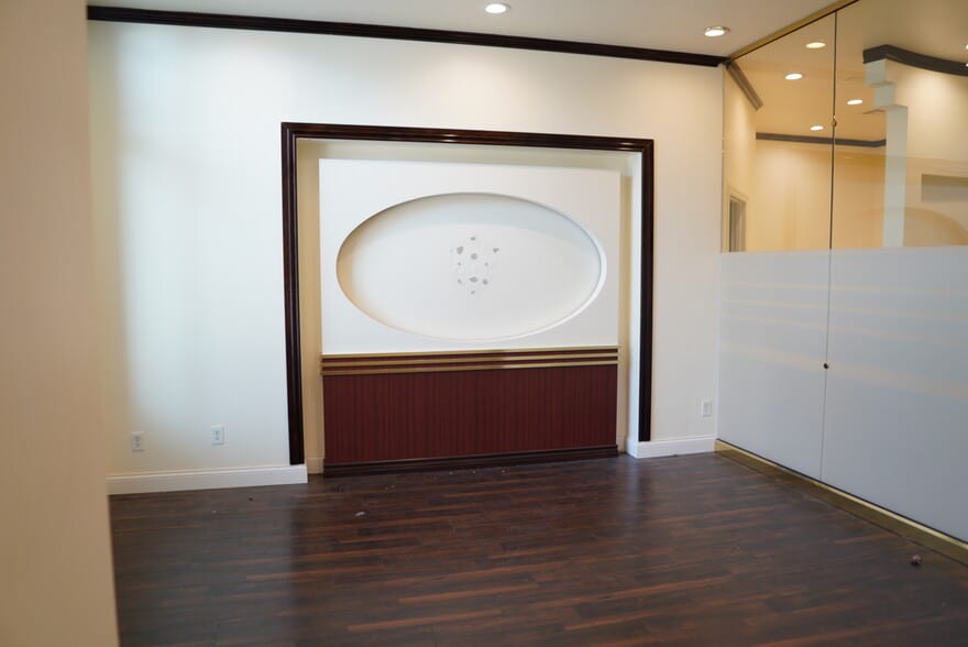 More Photos Of 227 W Valley Blvd, San Gabriel Unknown For Lease