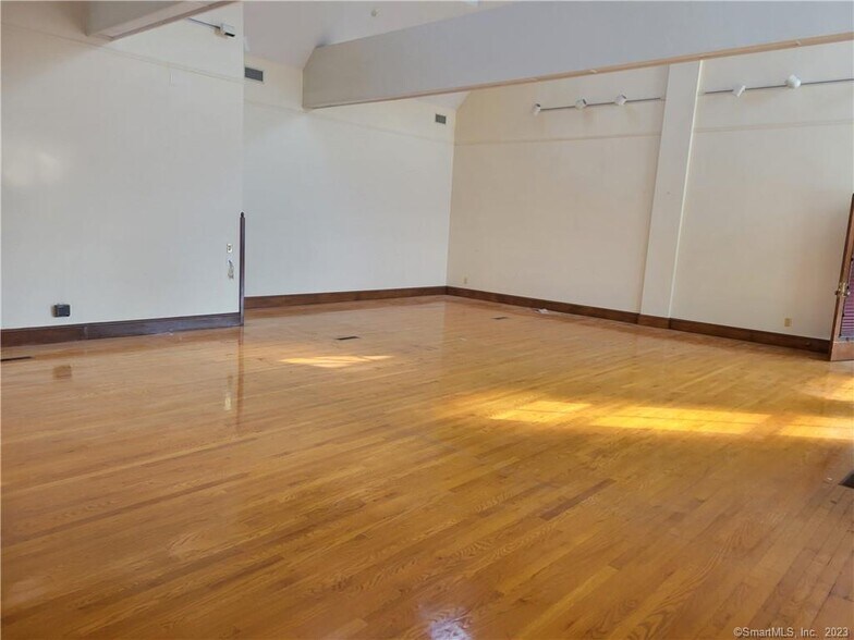 More Photos Of 1004 Boston Post Rd, West Haven General Retail For Sale