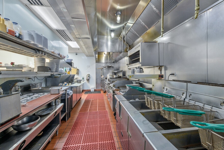 More Photos Of 3422 W 95th St, Evergreen Park Restaurant For Sale