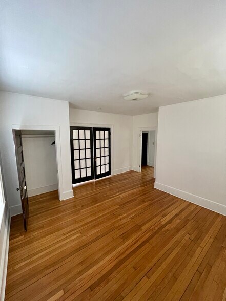 More Photos Of 506 E Liberty St, Charles Town Apartments For Sale