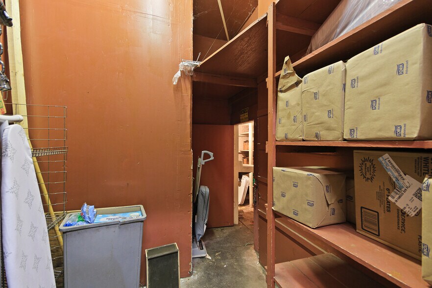 More Photos Of 105 Coal st, Mexico Specialty For Sale