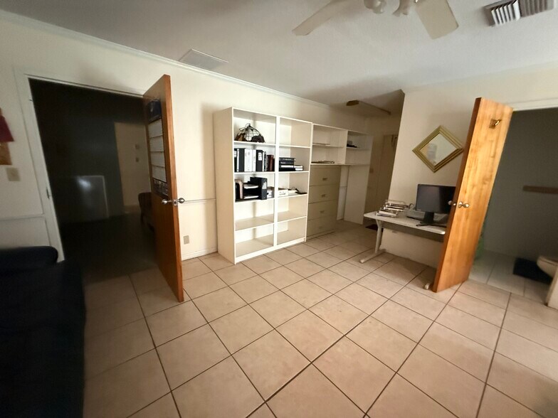 More Photos Of 9001 126th Ave, Largo Warehouse For Sale