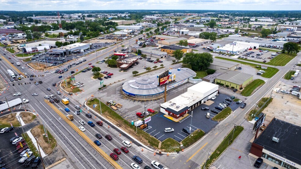 More Photos Of 444 W Coliseum Blvd, Fort Wayne Skating Rink For Sale