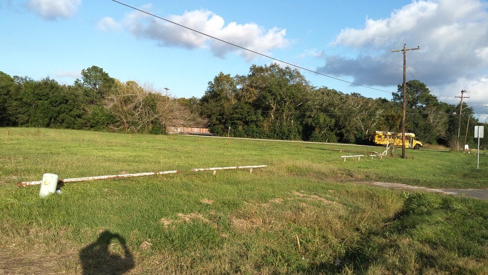More Photos Of 709 E Hwy 6, Alvin Land For Sale