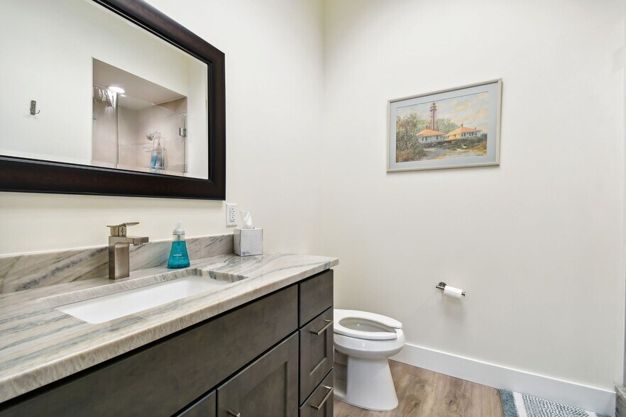 More Photos Of 8258 118th Ave N, Largo Medical For Sale