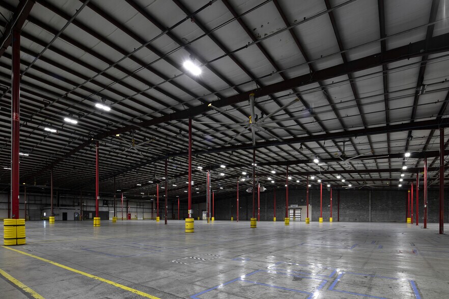 More Photos Of 108 Summer Ct, Georgetown Warehouse For Lease