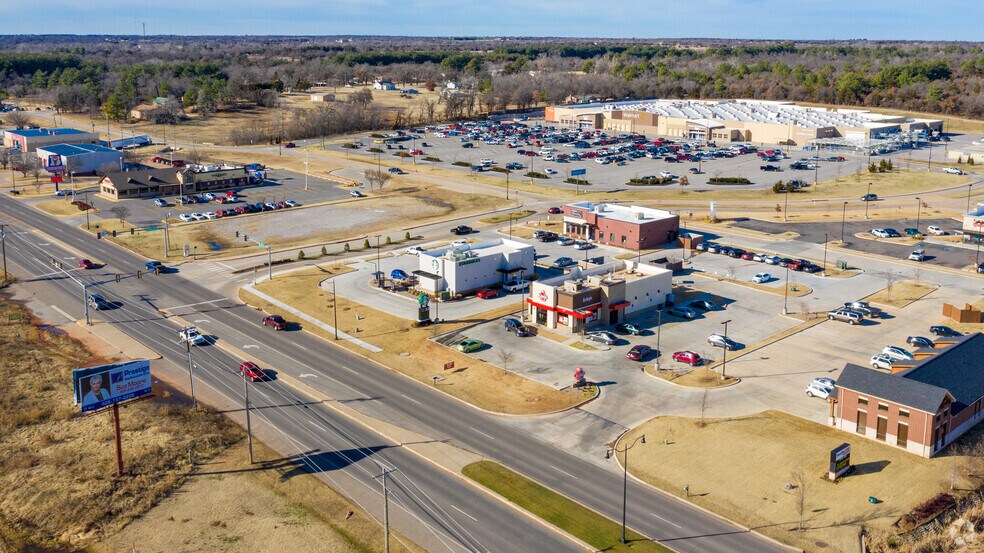 More Photos Of 14307 NE 23rd St, Choctaw Restaurant For Sale