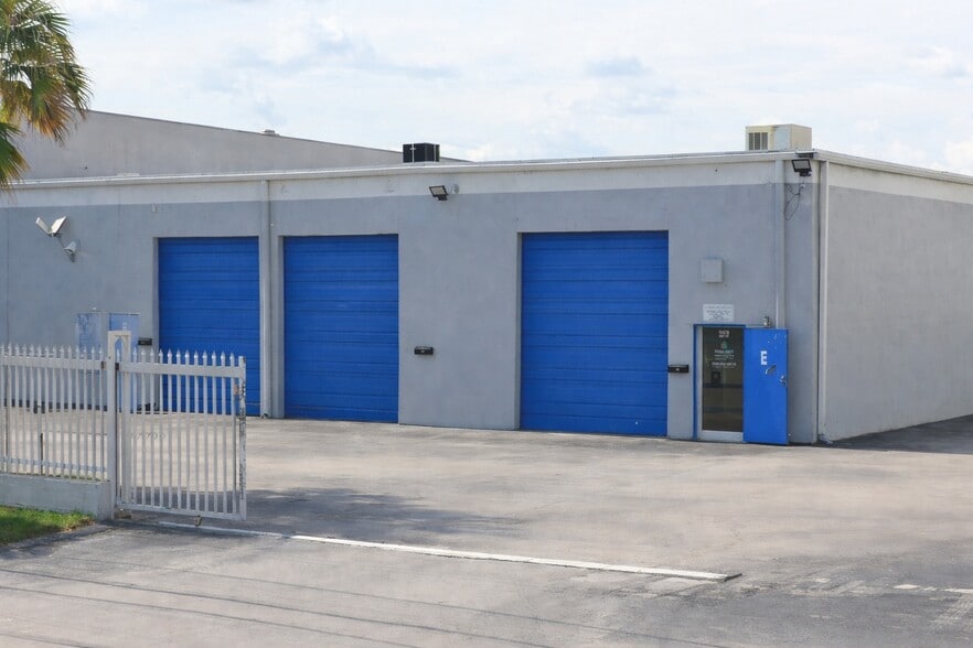 Primary Photo Of 7215 NW 41st St, Miami Warehouse For Sale