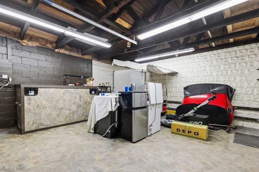 More Photos Of 11 Sheridan St, Dartmouth Industrial For Sale