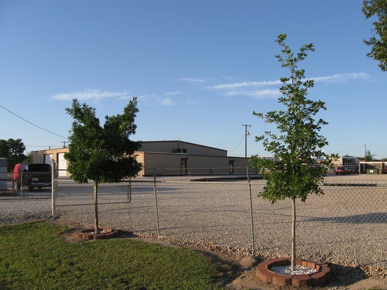 Primary Photo Of 6800 Grindstone Ct, Arlington Light Manufacturing For Lease