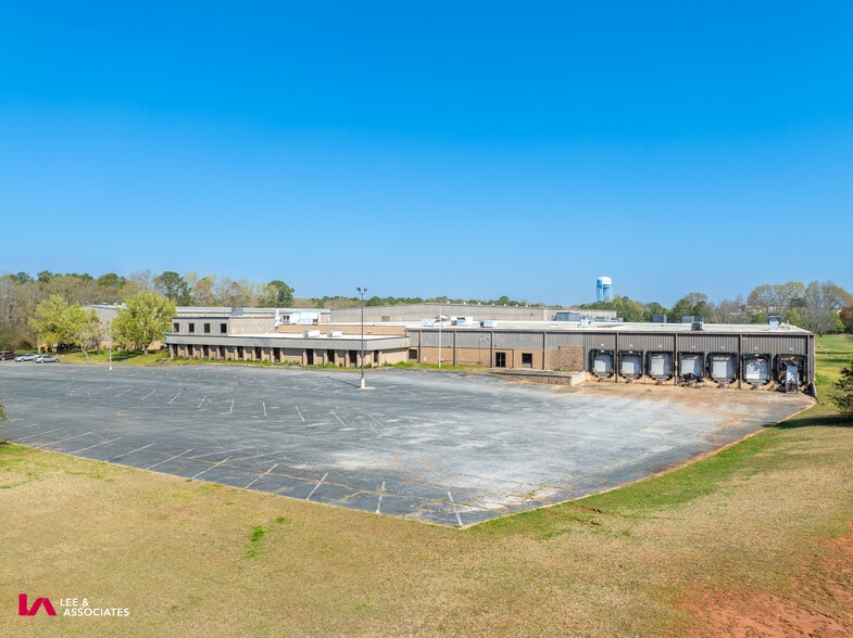 More Photos Of 100 McIntosh Pky, Thomaston Manufacturing For Lease
