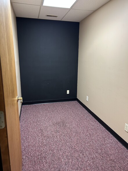 More Photos Of 2201 Jackson Blvd, Rapid City Office For Lease