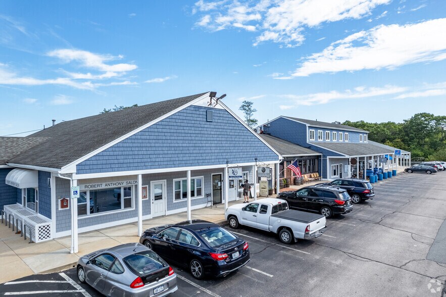 More Photos Of 140 Point Judith Rd, Narragansett Storefront Retail Office For Sale