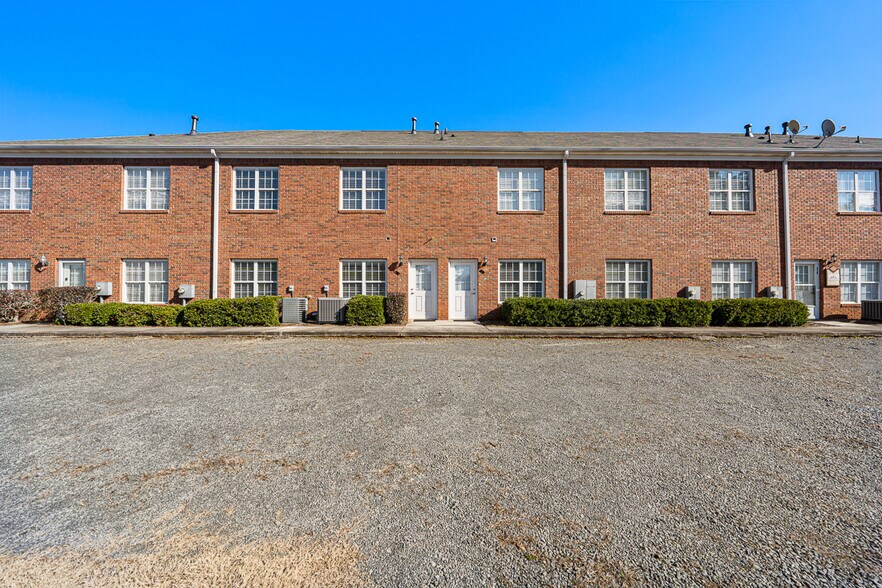 More Photos Of 3459 Acworth Due West Rd NW, Acworth Office For Sale