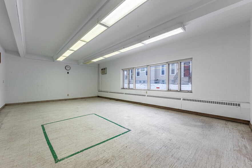 More Photos Of 1203 3rd Ave, Rockford Religious Facility For Sale