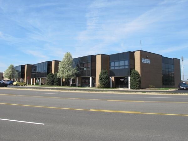 More Photos Of 8830-8854 Rixlew Ln, Manassas Flex For Lease