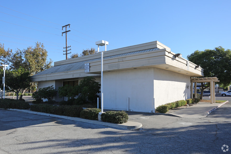 Primary Photo Of 16001 Springdale St, Huntington Beach Freestanding For Lease