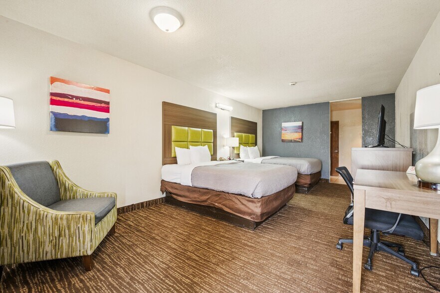 More Photos Of 4613 S Jackson St, San Angelo Hotel For Sale