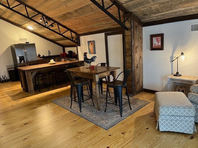 More Photos Of 5959 US-41, Bolingbroke General Retail For Sale