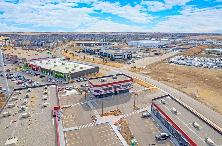 More Photos Of 28 Kingsview, Airdrie Storefront Retail Office For Sale
