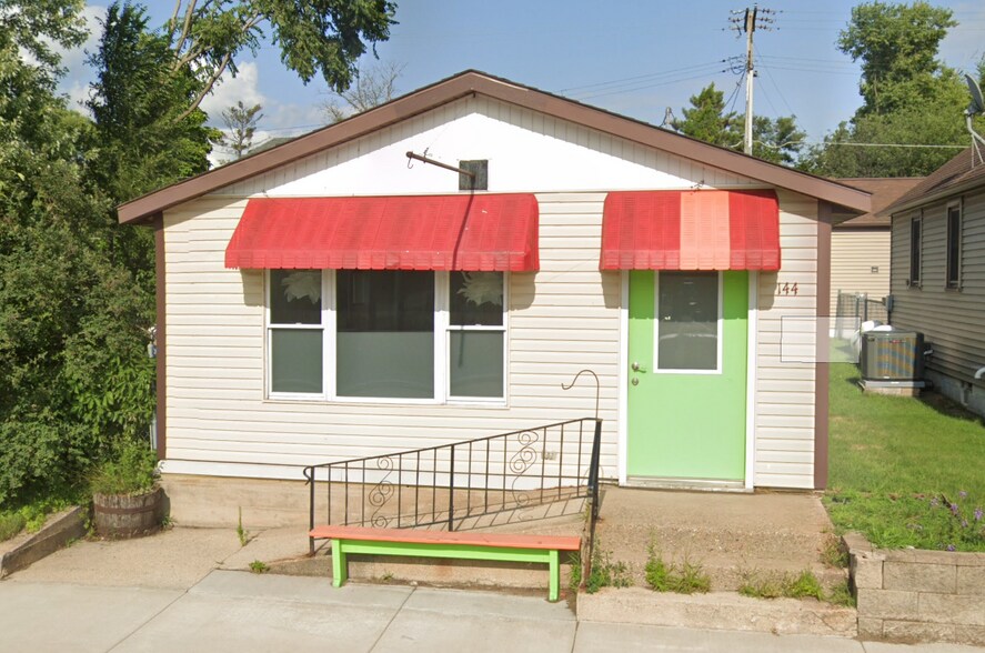 More Photos Of 144 N Main St, Stoddard General Retail For Sale