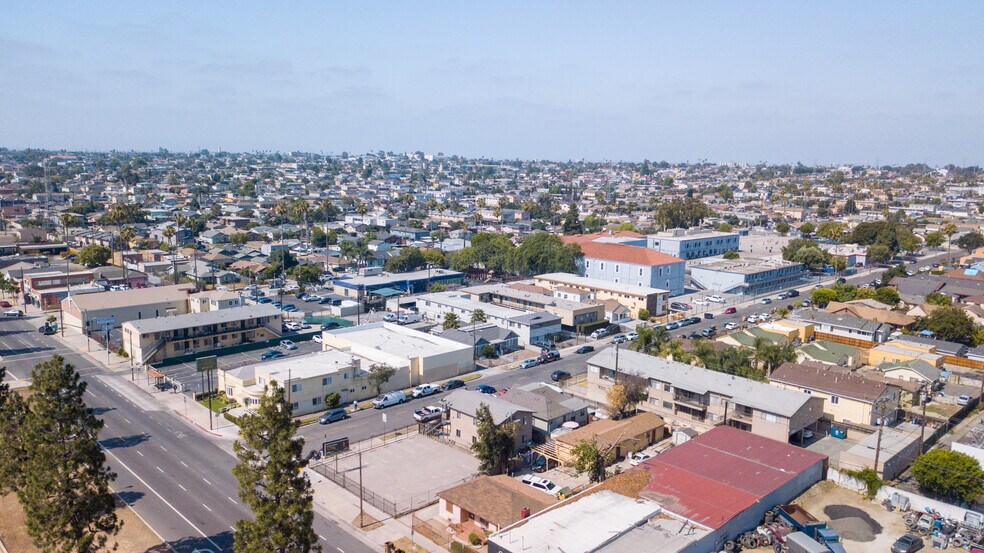 More Photos Of , Los Angeles Multifamily For Sale
