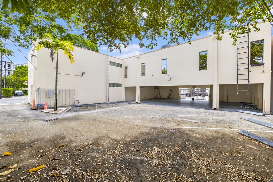 More Photos Of 101 Madeira Ave, Coral Gables Medical For Sale