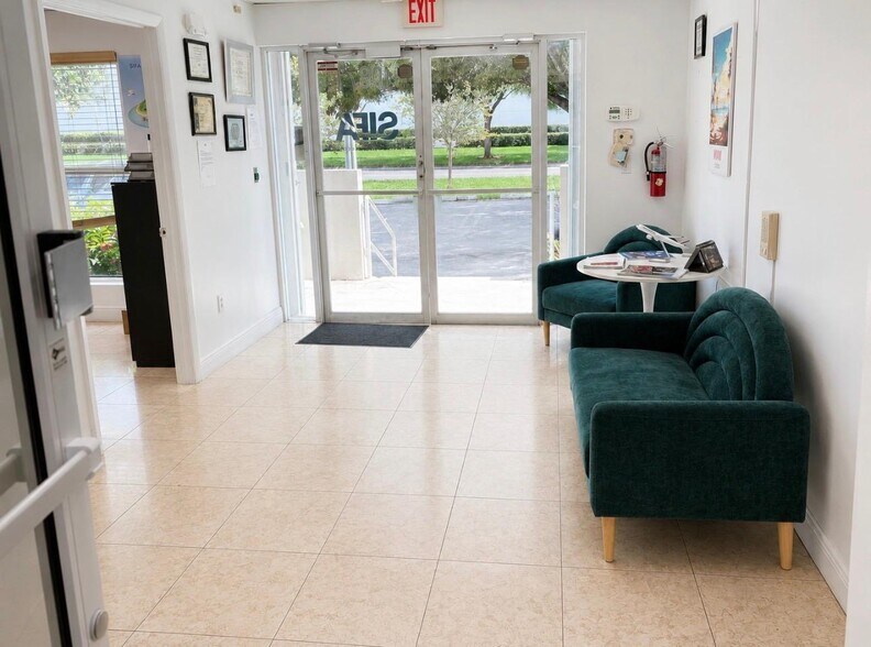 More Photos Of 10871 NW 33rd St, Miami Warehouse For Lease