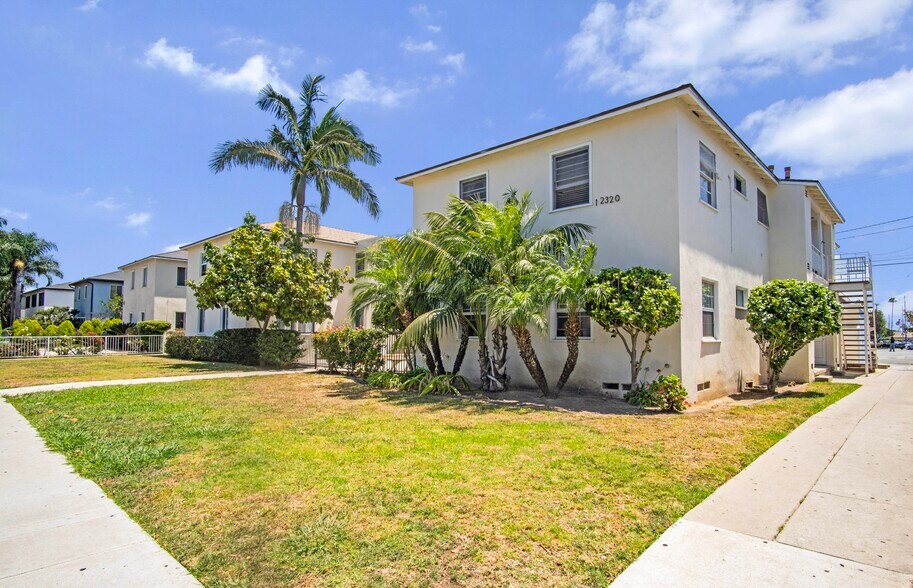 More Photos Of , Los Angeles Multifamily For Sale