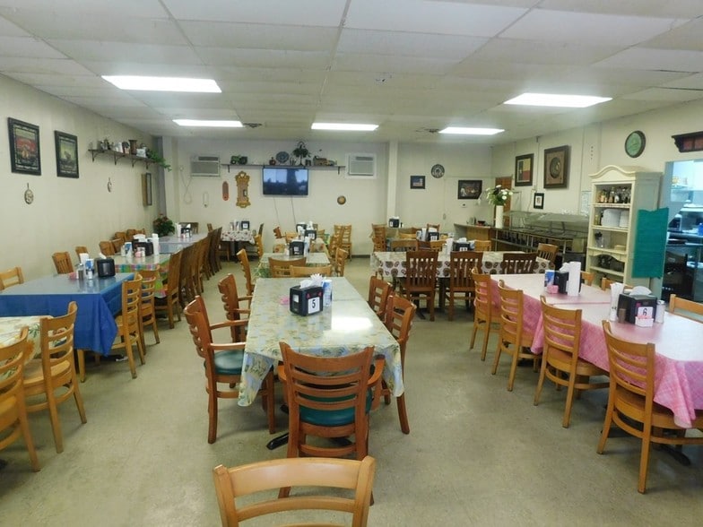 More Photos Of 500 S Velasco St, Angleton Restaurant For Sale