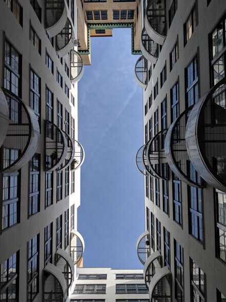 More Photos Of 451 West St, New York Specialty For Sale