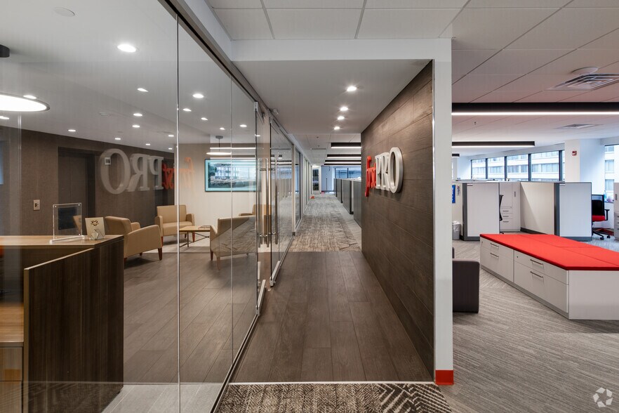 More Photos Of 1800 John F Kennedy Blvd, Philadelphia Office For Lease