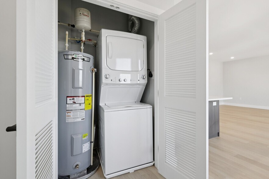 More Photos Of 34-40 Hudson St, Newark Apartments For Lease