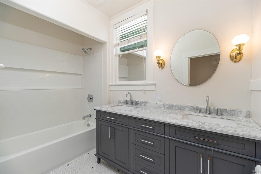 More Photos Of 14 Sentinel Ct, San Rafael Apartments For Sale