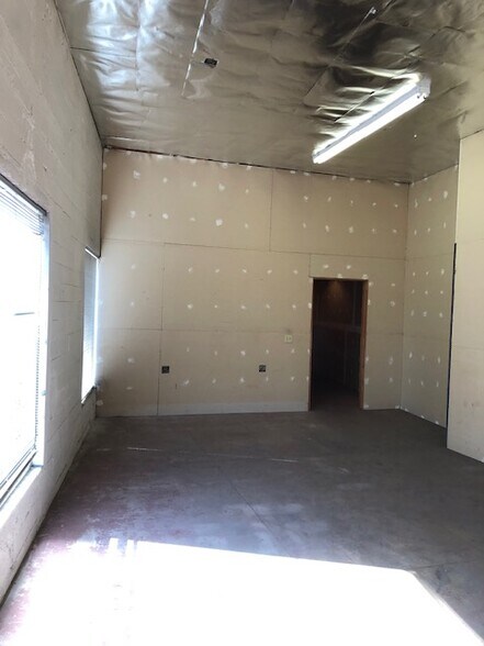 More Photos Of 430 Walker St, Watsonville Service For Lease