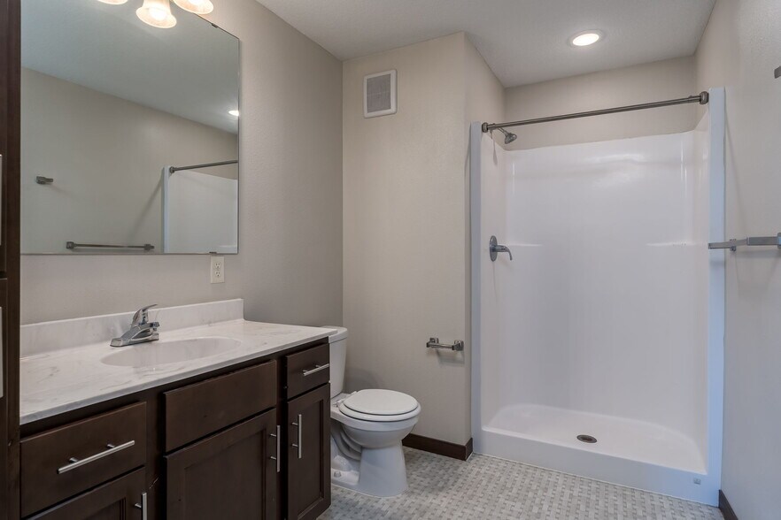 More Photos Of 1685 N Redding Ave, Windom Apartments For Sale