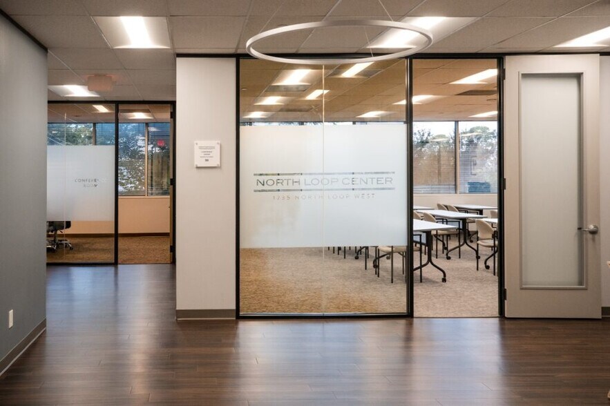 More Photos Of 1235 North Loop W, Houston Office For Lease