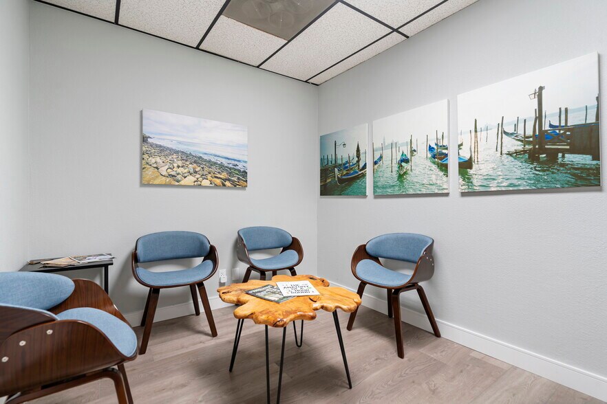 More Photos Of 4550 Kearny Villa Rd, San Diego Office For Sale