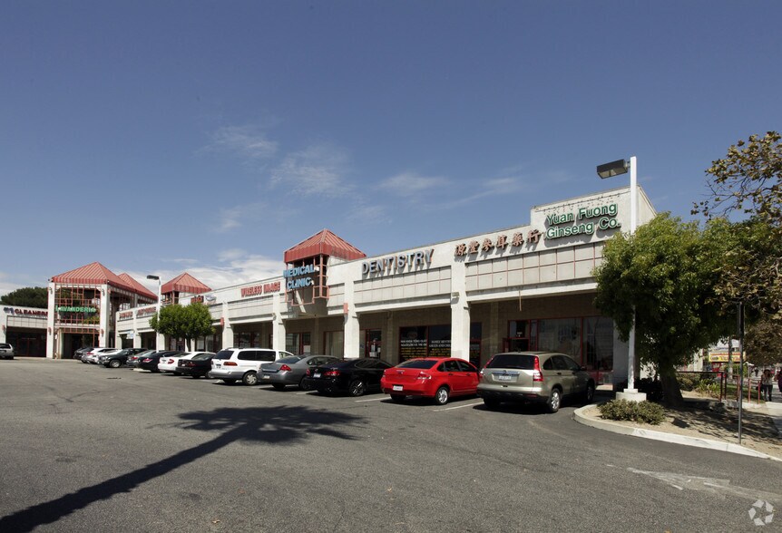 More Photos Of 1085 E Holt Ave, Pomona Unknown For Lease