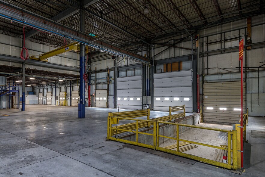 More Photos Of 28 Pond View Dr, Scarborough Manufacturing For Lease