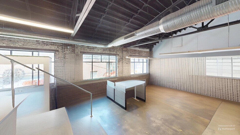 More Photos Of 201 W Morehead St, Charlotte Office For Lease