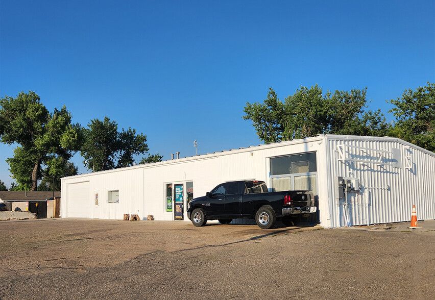 Primary Photo Of 3507 Garfield Ave, Loveland Auto Repair For Sale