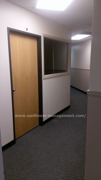 More Photos Of 2537-2579 Airport Rd, Colorado Springs General Retail For Lease